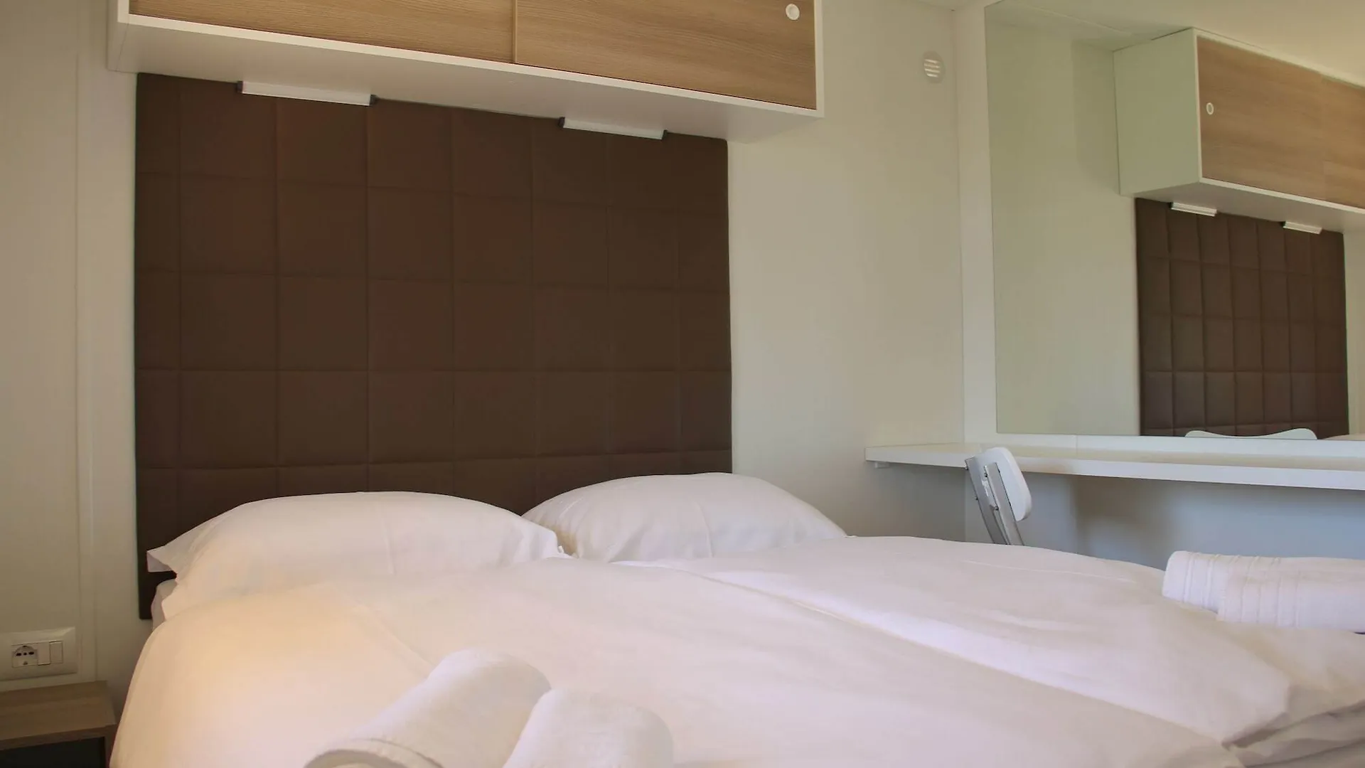 Mobile Homes Peskera Medulin 2*, Banjole Croatia